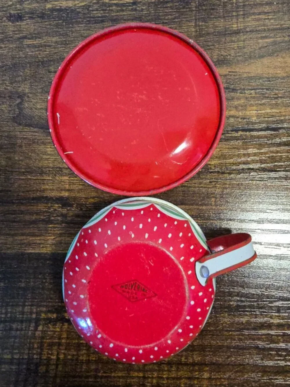 Vintage 1950s Wolverine Strawberry Toy Tea Tin Canister Set 13 pc set READ - Picture 8 of 16